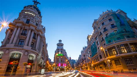 ¿Qué ver y hacer en la Gran Vía de Madrid? - Madrid Sensations Tours