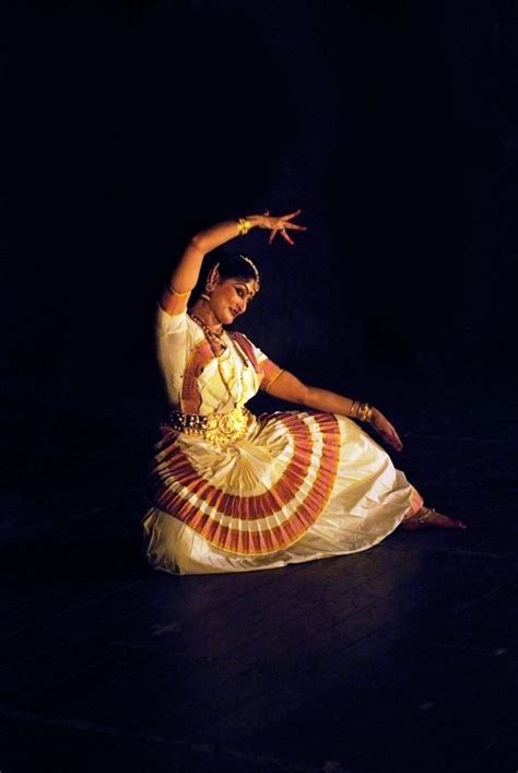 Mohiniyattam, also spelled Mohiniattam (Malayalam: മോഹിനിയാട്ടം), is a ...