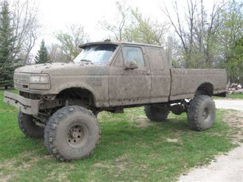 Big Trucks Mudding