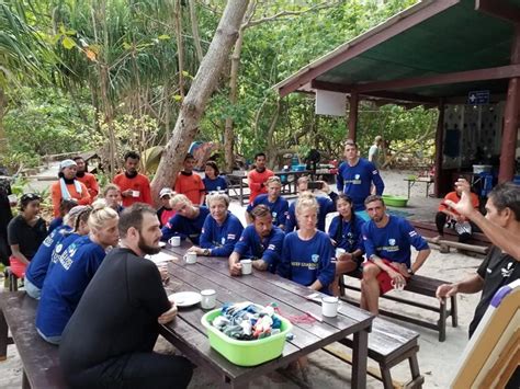 Foreign divers volunteer for Maya Bay coral restoration project