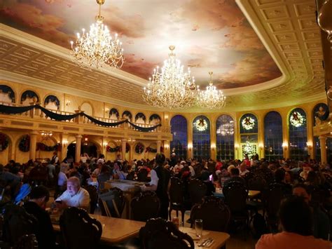 7 Best Magic Kingdom Restaurants (ranked honestly)