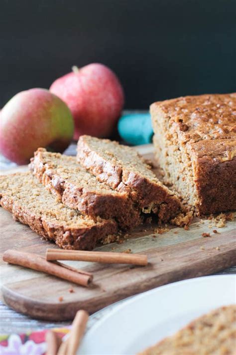 Apple Cinnamon Bread - Veggie Inspired