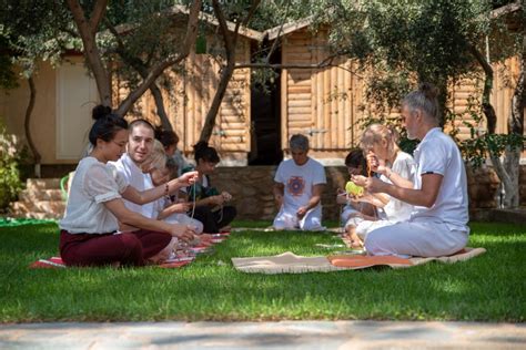 Ashram Life Experience | Satyananda Yoga | Satyanandashram Hellas