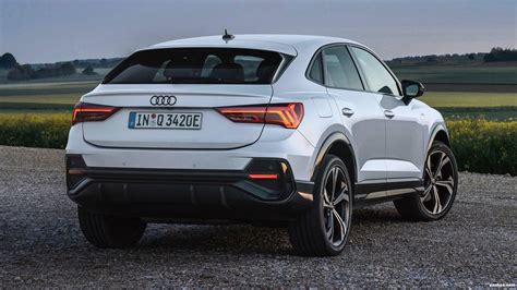 Fotos de Audi Q3 Sportback 45 TFSI e S line 2021