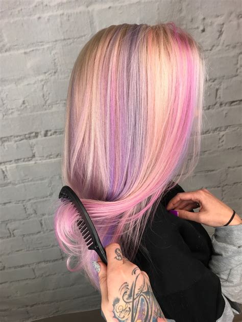 Pink Cloud Hair Is Spring's Dreamiest Pastel Hair-Color Trend | Allure