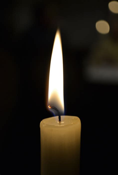 File:Candle flame.JPG - Wikimedia Commons