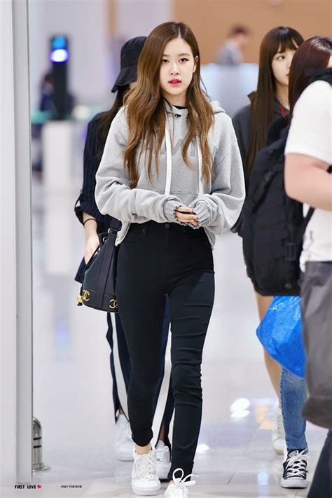 Blackpink Rose Airport Fashion - Official Korean Fashion