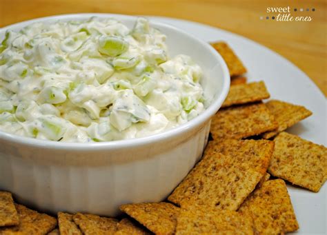 Sweet Little Ones: Dill Cucumber Dip