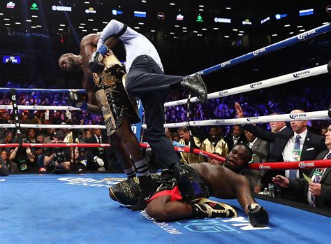 Deontay Wilder knocks opponent out cold with a bone-crushing first-round KO | For The Win