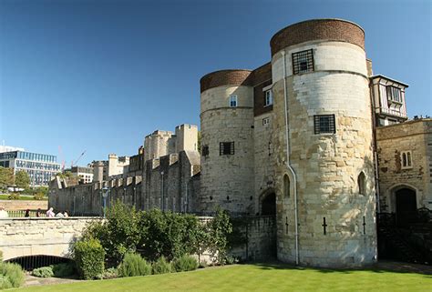 Things to Do Near Tower of London - Sunny in London