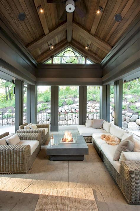 8 Ways To Have More Appealing Screened Porch Deck | Beach house ...