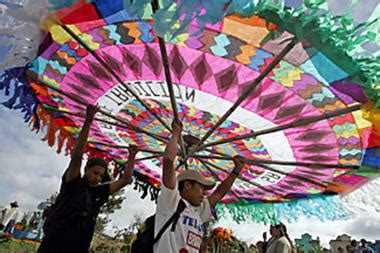 Henri van Bentum: Giant "Mandala" Kites of Guatemala, FERIA DEL BARRILETE GIGANTE, created from ...