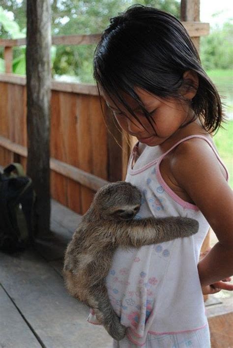 21 Animals hugging humans to cheer up your day - Gallery | eBaum's World