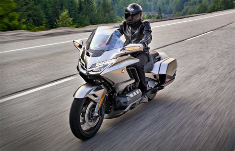 Top 10 BEST Touring Motorcycles of 2020 | Visordown