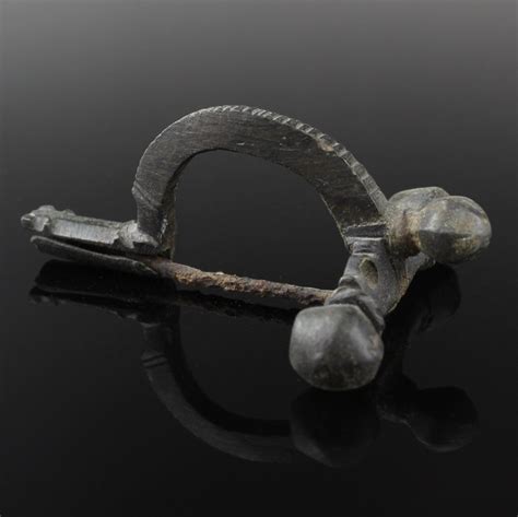 Ancient Roman Bronze Crossbow fibula * No Reserve * - Catawiki