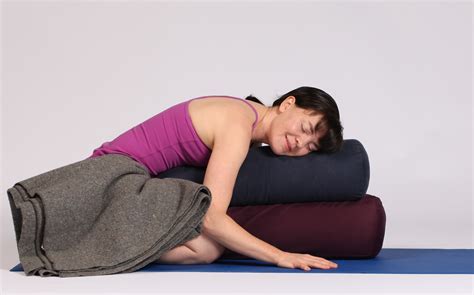 scoliosis, yoga for scoliosis, back pain, reiki, massage, thai massage ...