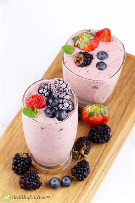 Frozen Fruit Smoothie Recipe - A Refreshing Berry-Mango Summer Blend