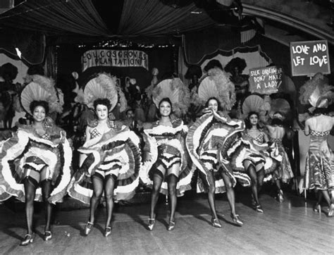 Glamour, Gangsters, And Racism: 30 Photos Inside Harlem's Infamous Cotton Club