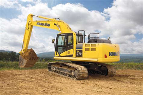 Komatsu PC210LC-10 excavator review