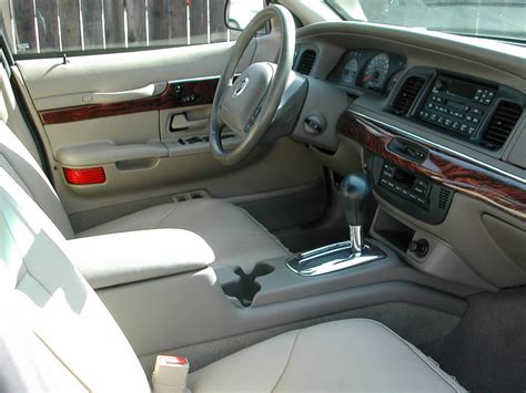 Mercury Grand Marquis - Information and photos - MOMENTcar