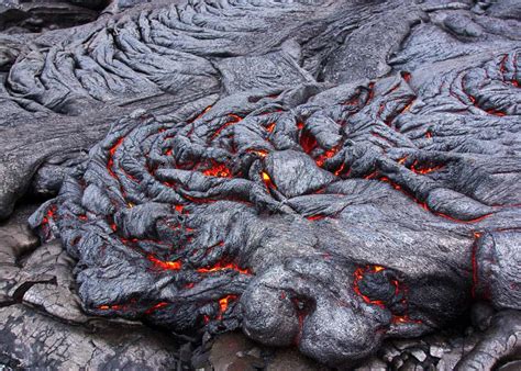 3 Types of Lava Flow You’ll See in the Galapagos | Latin Roots Travel