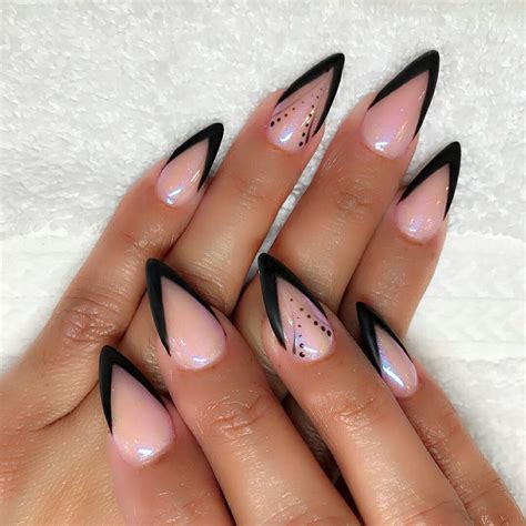 Nail Shapes 2023: New Trends and Designs of Different Nail Shapes - LadyLife