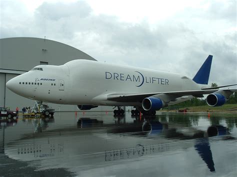 File:Boeing 747-400(LCF) Dreamlifter.jpg - Wikimedia Commons