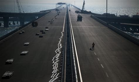 Mega Bridges: Jiaozhou Bay Bridge