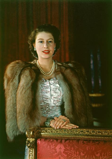 Queen Elizabeth Ii Young Color