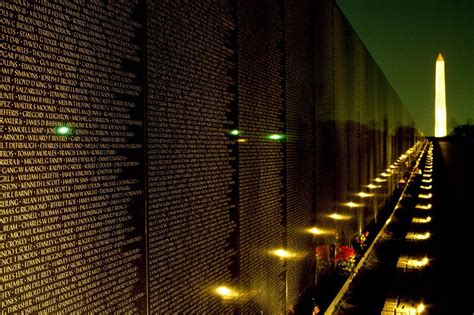 Vietnam Veterans Memorial Wall Traveling Exhibit | April 26 | EKUCenter.com