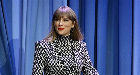 Taylor Swift Suits Up in Chevron Prints, Teases Tour on ‘Tonight Show'