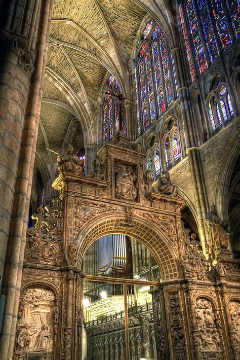 Interior de la Catedral - Cathedral de León HDR | Arquitectura de catedrales, Arquitectura ...