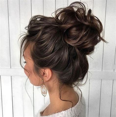 How to Do a Messy Bun? 10 Easy Bun Hairstyle Tutorials for 2023