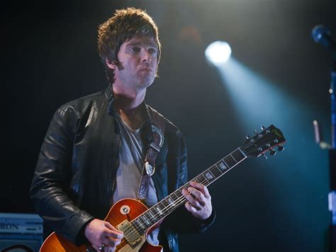 What Electric Guitar Does Noel Gallagher Play | INS.