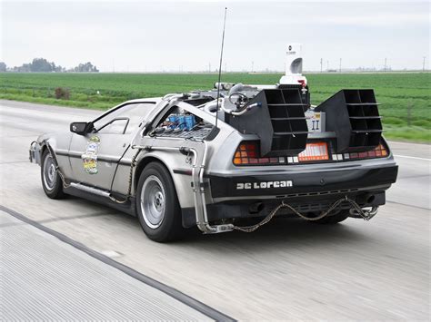 DeLorean DMC-12: Kultauto aus "Zurück in die Zukunft" soll wieder gebaut werden | Auto