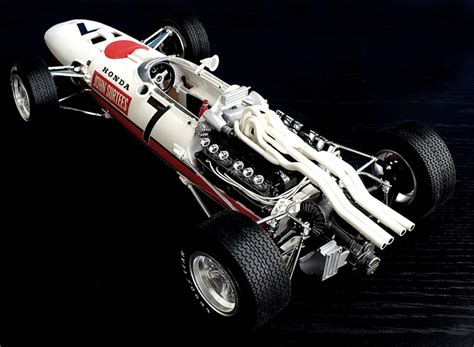 The Great Canadian Model Builders Web Page!: Honda Formula One RA 273 Racer