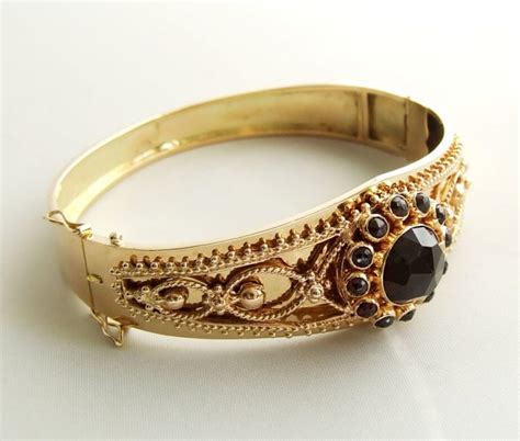 Classic Antique Gold Bracelets for Women