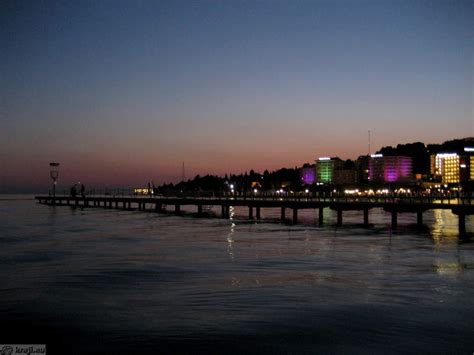 Portoroz - Beach (at night) | KRAJI - Slovenia