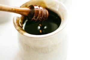 Treacle vs Molasses: What's the Difference? - Substitute Cooking