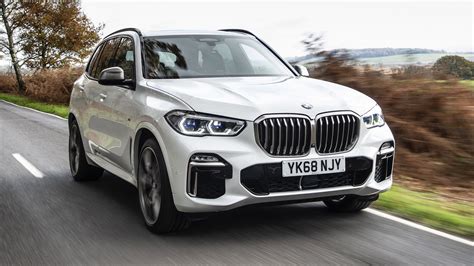 BMW X5 Review 2025 | Price, Interior & Boot Space | Carwow