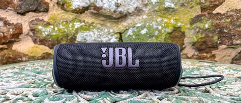 JBL Flip 6 review: Full specs, features & sound quality | Tom's Guide