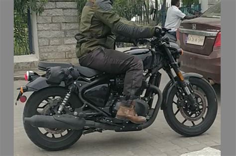 Royal Enfield Shotgun 650 spied, could share platform with Super Meteor | Autocar India