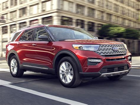 2023 Ford Explorer Limited Hybrid Review