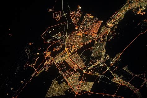 French astronaut shares picture of Abu Dhabi at night from space : r ...