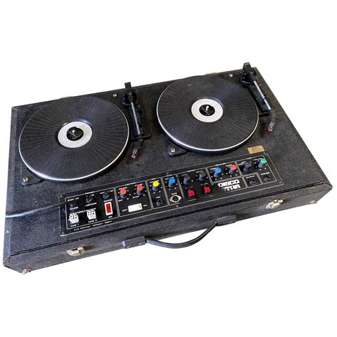 Prop Hire - Disco Turntables, Speakers with Lights