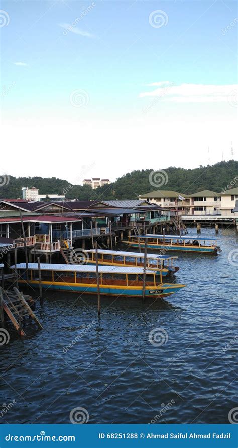 Life in Kampung Ayer, Brunei Darussalam Editorial Stock Photo - Image ...