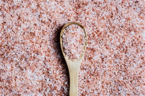 Premium Photo | Pink himalayan salt