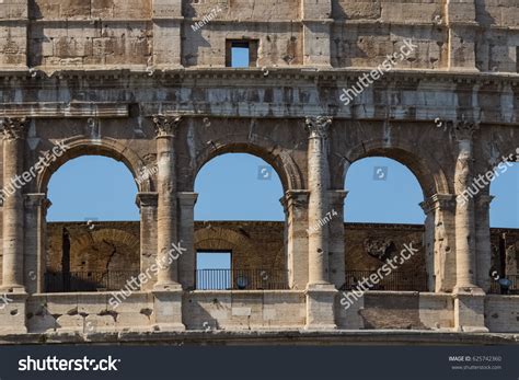 Colosseum Main Tourist Attractions Rome Italy Stock Photo 625742360 ...