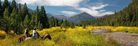 Dude Ranches in Montana - The Dude Ranchers Association