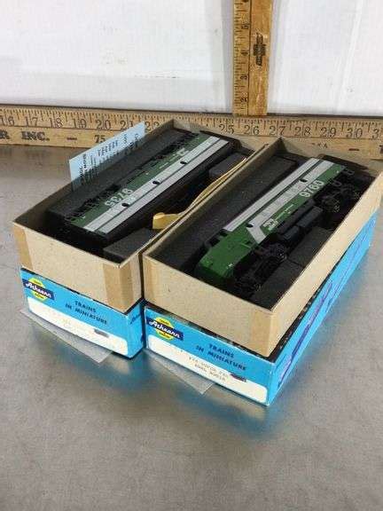 HO Scale Athearn Model Train Cars - Sherwood Auctions